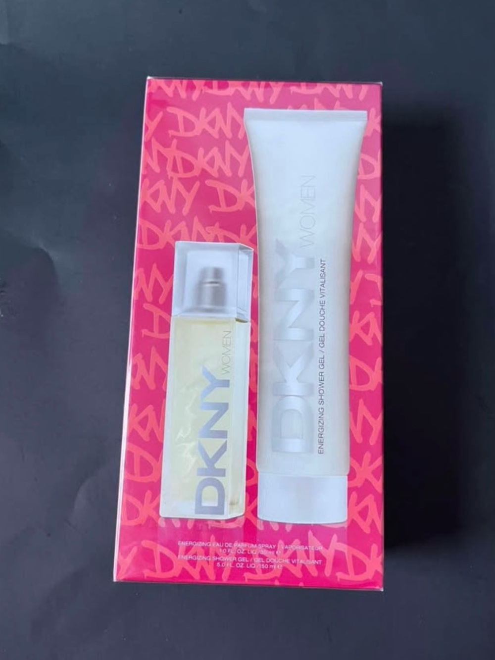 DKNY Women Energizing Fragrance & Shower Gel Set – Pink